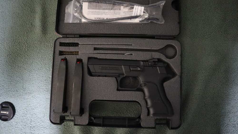 Magnum Research Baby Eagle II .40 S&W -img-18