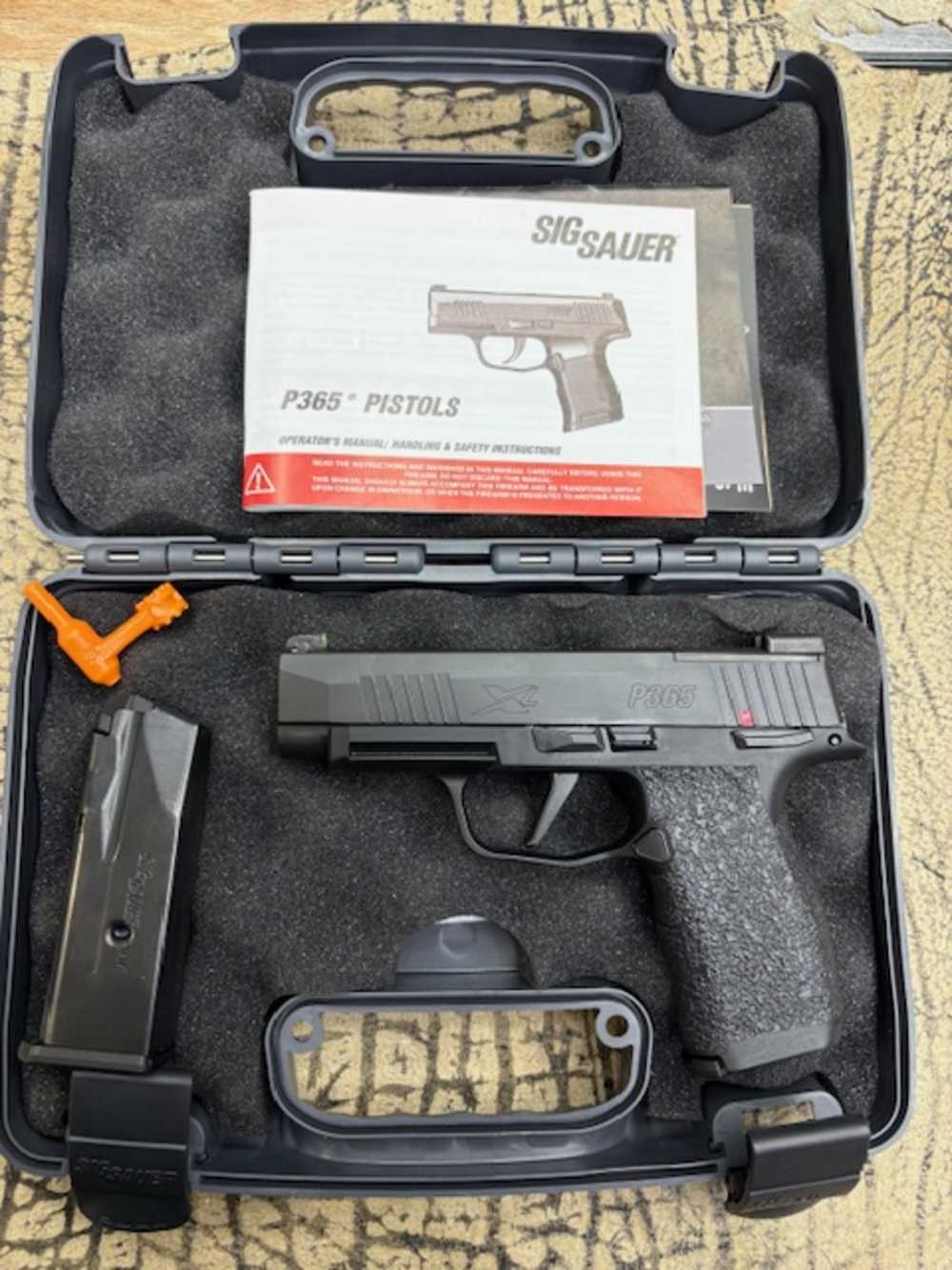 Sig 365 XL-9  2 mags box and paperwork-img-0