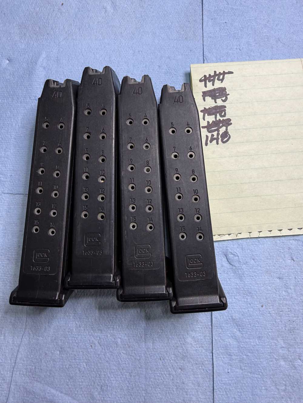 148 Glock 22 40 smith & Wesson 15 round magazine 4 available -img-0
