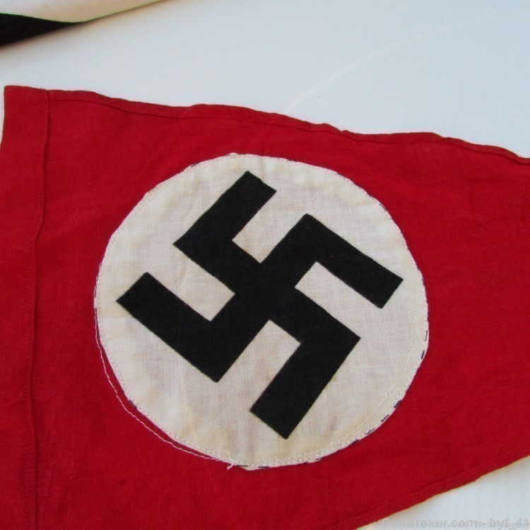 GERMAN WWII NSDAP DOUBLED SIDED BANNER & SMALL PENNANT FLAG (PRE-1945)-img-15