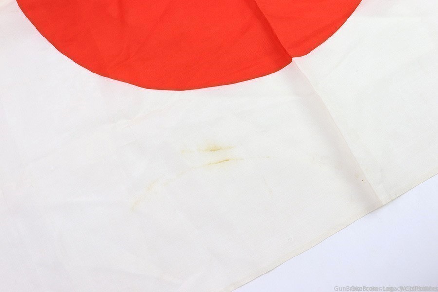 JAPANESE WWII SILK FLAG GOOD LUCK WITH TIE STRINGS (VERY CLEAN)-img-6