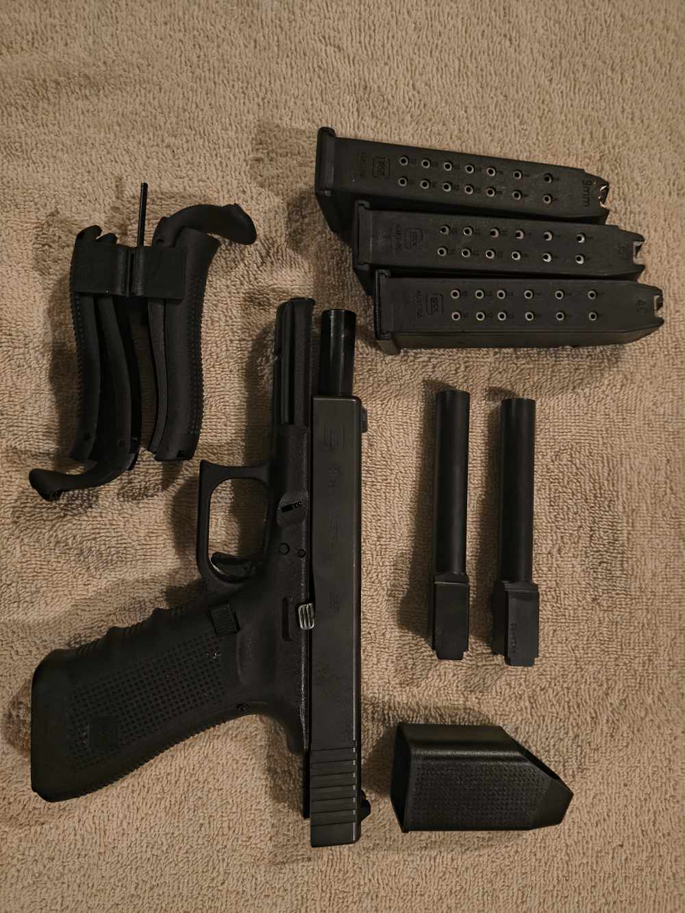 Glock 31 Gen 4 w/ conversion barrels to .40 S&W & 9MM free ship w buy now-img-0