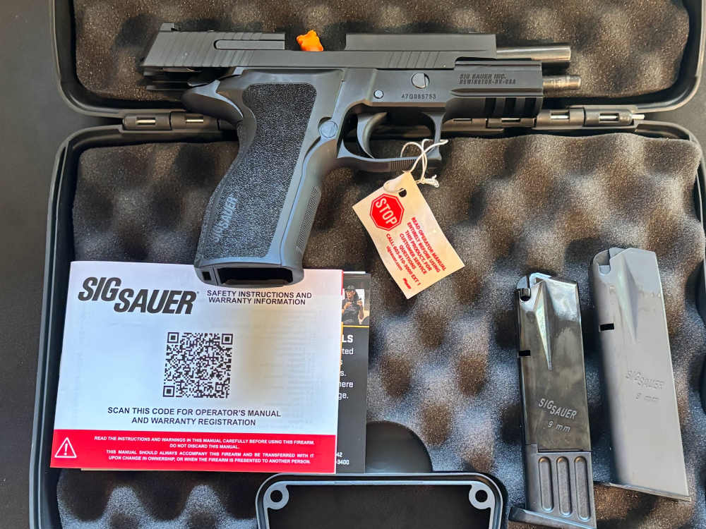 Like New Sig Sauer P226 Elite 9mm 4.4" Barrel Black Optic Ready 10rd *2025*-img-14