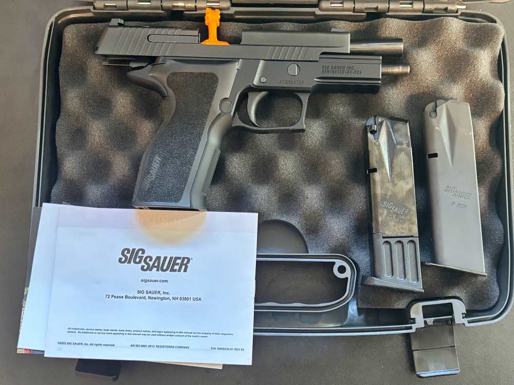 Like New Sig Sauer P226 Elite 9mm 4.4" Barrel Black Optic Ready 10rd *2025*-img-12