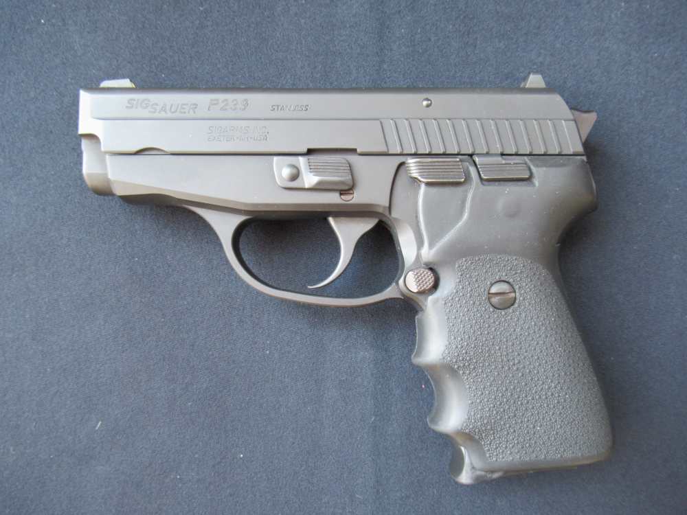 Sig Sauer P239 9mm Near New-In-Box Papers Extra Mag Early Production Nice!-img-2