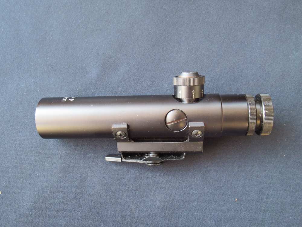 Shooter Dealer AR 15 Scope Lot of 3 U.A.G. BEC Leapers with Accessories-img-5