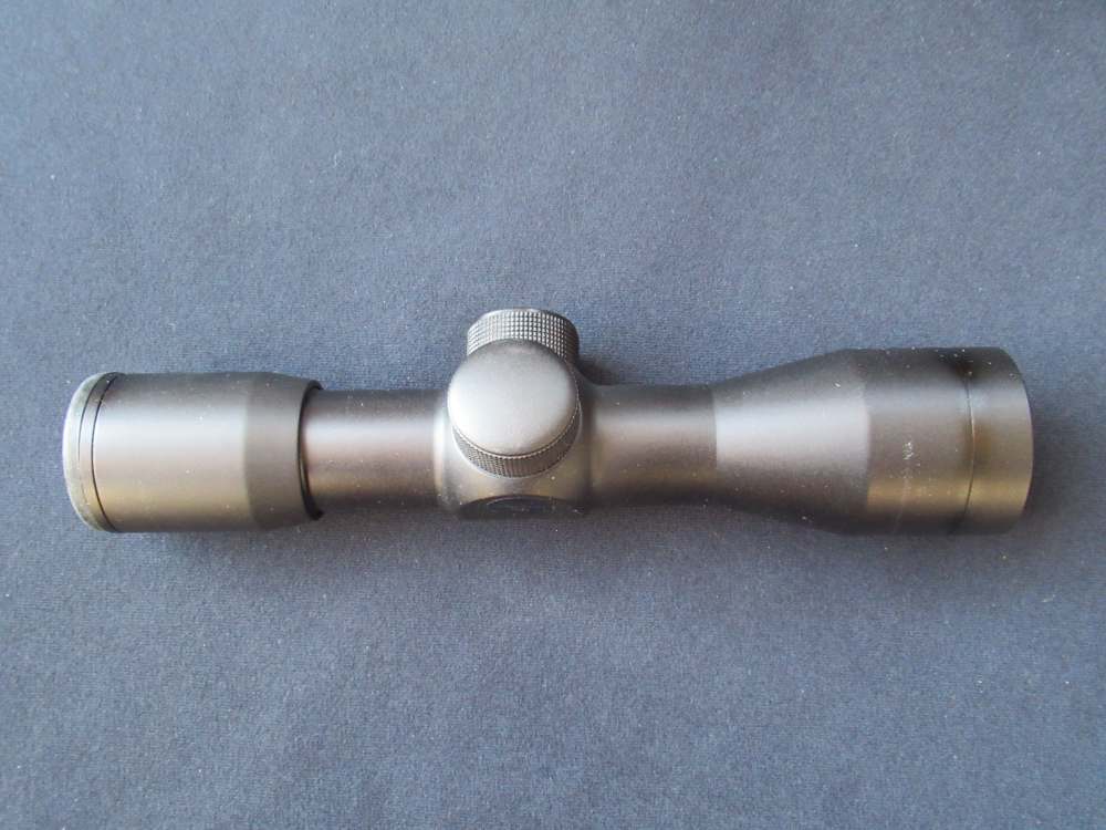 Shooter Dealer AR 15 Scope Lot of 3 U.A.G. BEC Leapers with Accessories-img-4