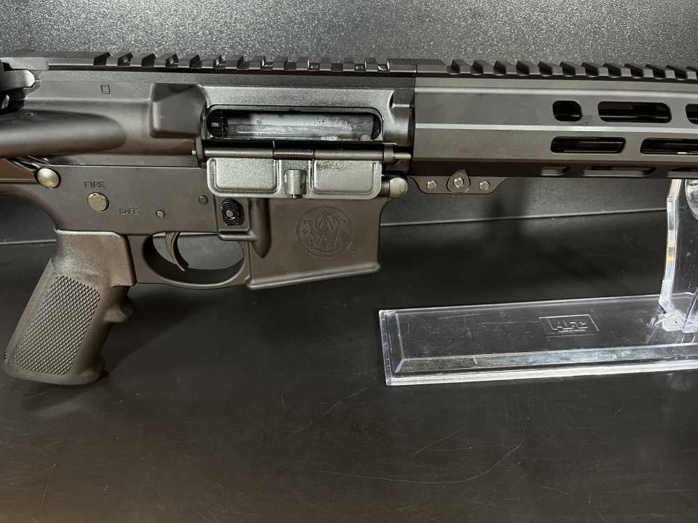 S&W M&P15 5.56 Rifle-img-2