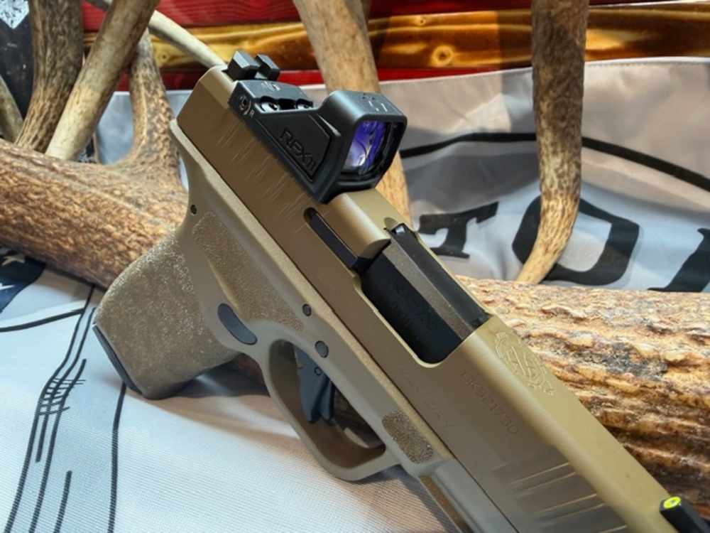 SPRINGFIELD ARMORY HELLCAT PRO OSP 9MM SEMI-AUTO PISTOL GEAR UP BUNDLE-img-2