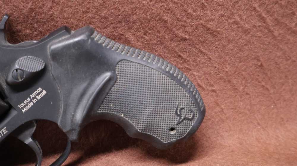Taurus 856 Ultra Lite 38 SPL 6 Shot DA/SA 2" BRL EXC Bore-img-10