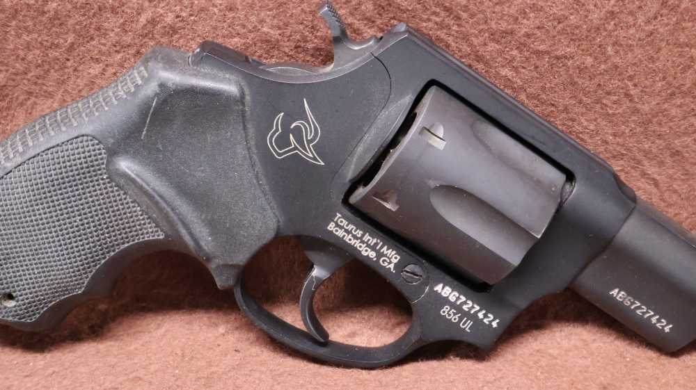 Taurus 856 Ultra Lite 38 SPL 6 Shot DA/SA 2" BRL EXC Bore-img-3