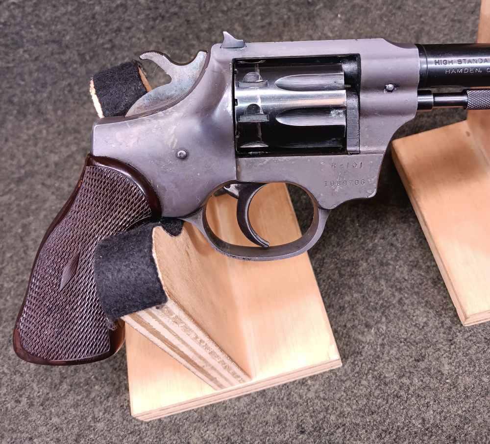 HIGH STANDARD R-101 SENTINEL REVOLVER .22LR -img-1