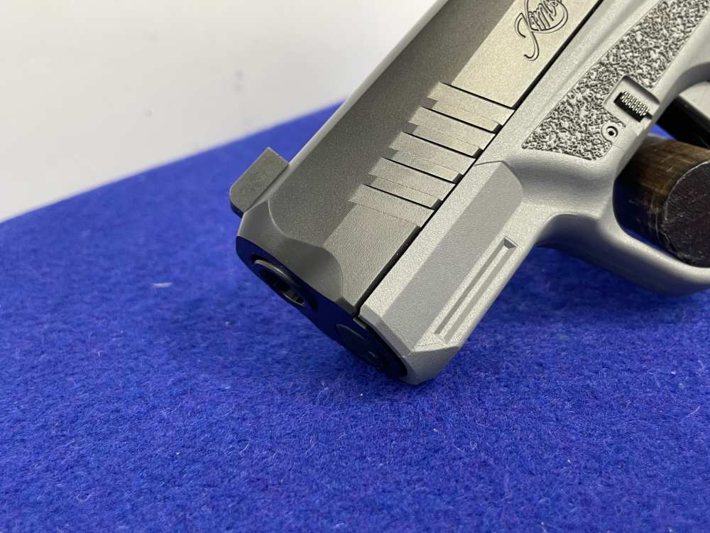 Kimber R7 Mako 9mm 3.37" Blk/Grey *CRIMSON TRACE REDDOT W/ 15 ROUND mag*-img-14