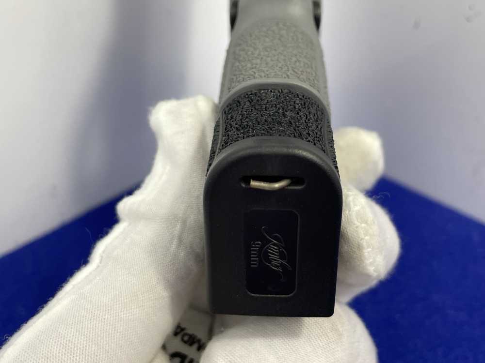 Kimber R7 Mako 9mm 3.37" Blk/Grey *CRIMSON TRACE REDDOT W/ 15 ROUND mag*-img-35