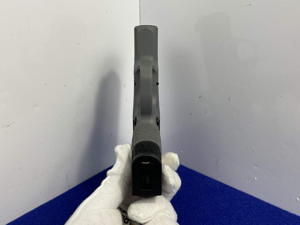 Kimber R7 Mako 9mm 3.37" Blk/Grey *CRIMSON TRACE REDDOT W/ 15 ROUND mag*-img-31