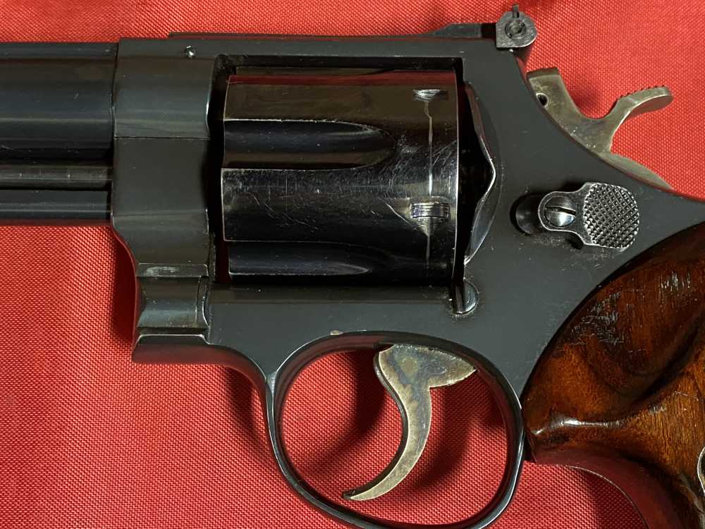 Smith & Wesson Model 25-5 4" Blued 45 Colt In Good Condition               -img-5