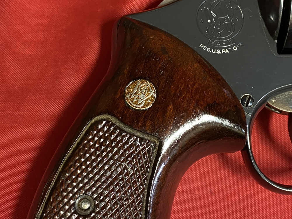 Smith & Wesson Model 25-5 4" Blued 45 Colt In Good Condition               -img-8