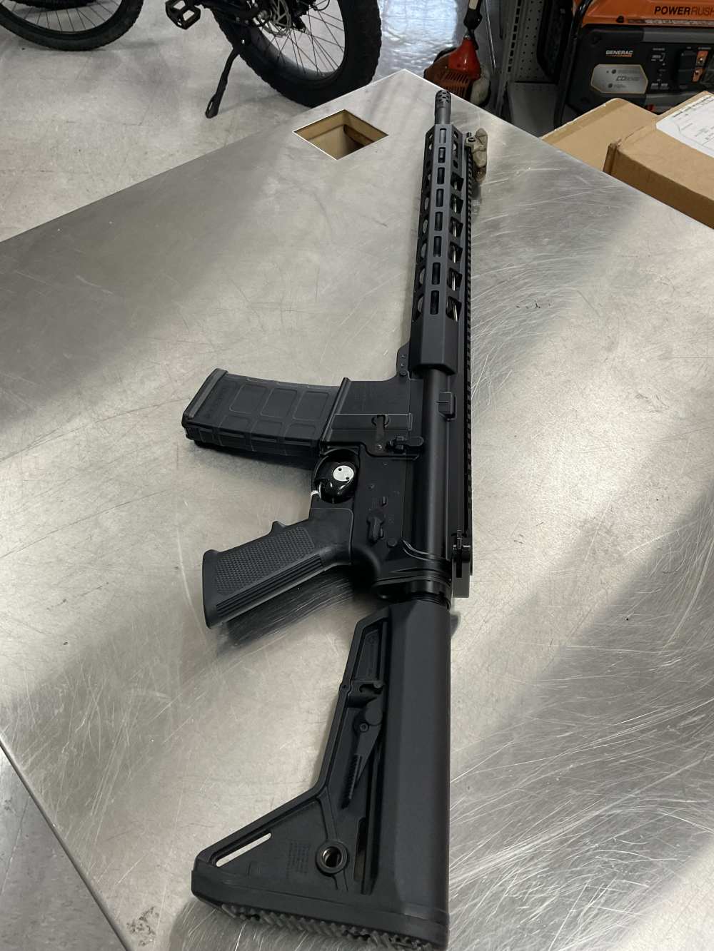 Ruger AR556 very good condition -img-2