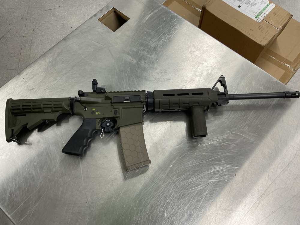 Ruger AR556 very good condition olive drab -img-3