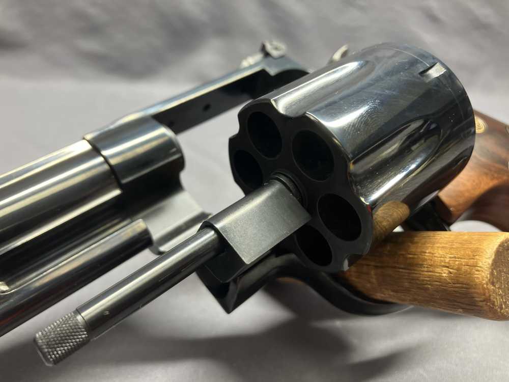Gorgeous Smith & Wesson 29-10 w/ Display Case - .44 Magnum - 6" Barrel-img-28