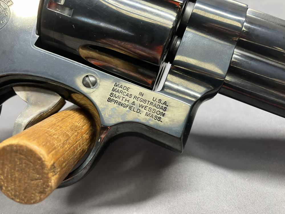 Gorgeous Smith & Wesson 29-10 w/ Display Case - .44 Magnum - 6" Barrel-img-20