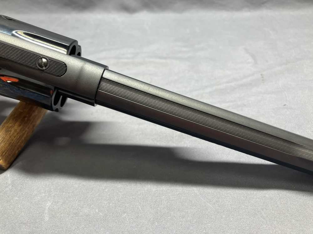 Gorgeous Smith & Wesson 29-10 w/ Display Case - .44 Magnum - 6" Barrel-img-12