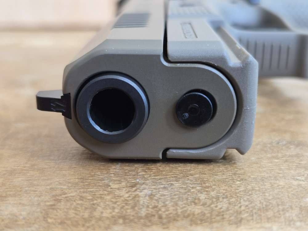 CZ P-10C 9mm FDE +2 Mags & Orig Case Optic Ready 91577-img-29