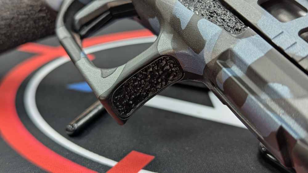 SA Custom Glock G17 Gen6 | Raptor Cuts | Camo | Holosun 508T | Stippled-img-8