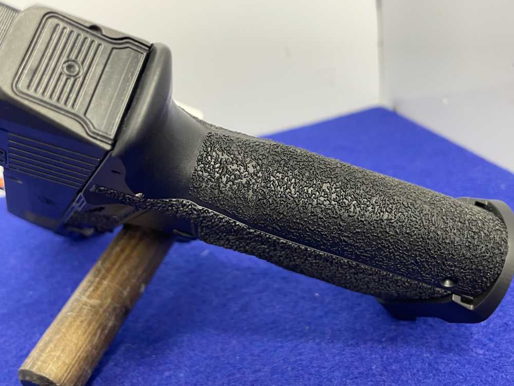 Kimber R7 Mako Carbon Compact 9MM 4.4" Blk*THREADED BARREL W/ HOLOSUN 407K*-img-28