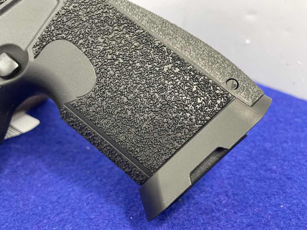 Kimber R7 Mako Carbon Compact 9MM 4.4" Blk*THREADED BARREL W/ HOLOSUN 407K*-img-9