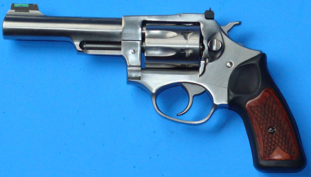 RUGER SP101 .22LR 4"BARREL STAINLESS STEEL REVOLVER-img-0