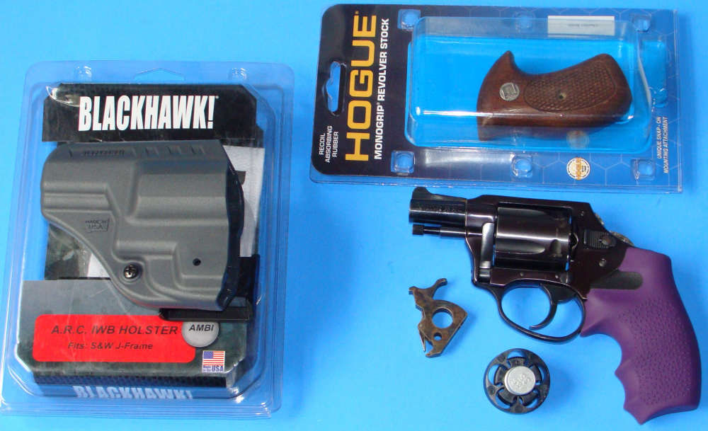 CHARTER ARMS UNDERCOVER .38SPL W/EXTRAS BRIDGEPORT EARLY MAKE-img-0