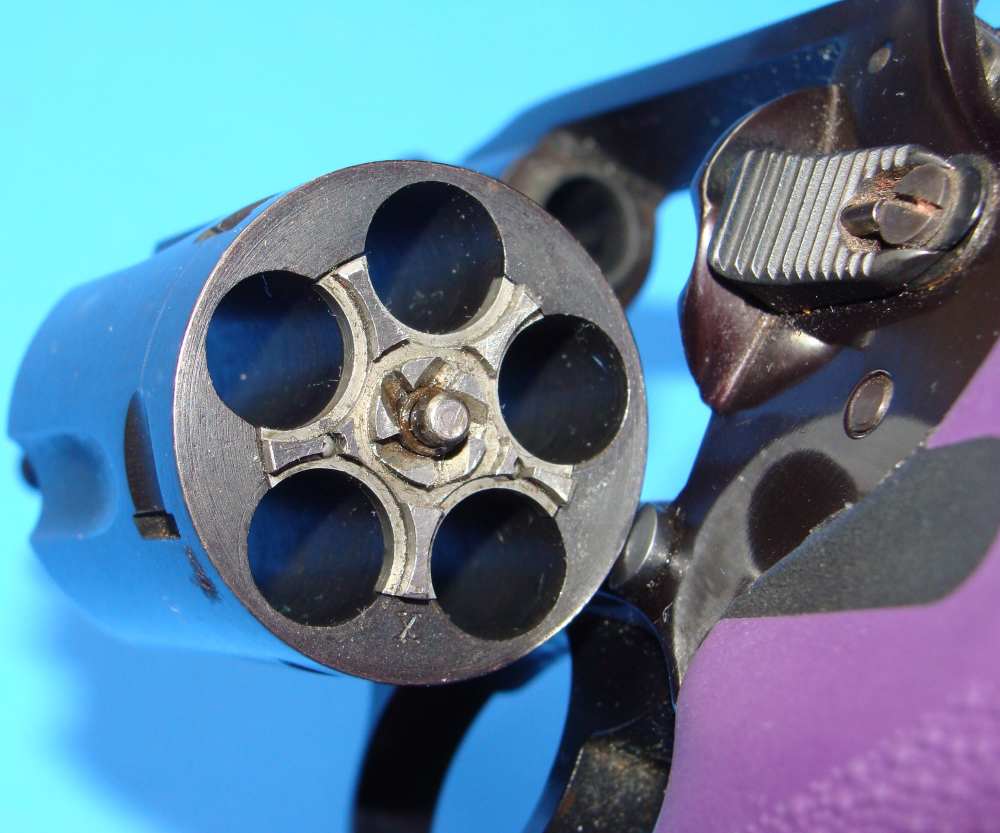 CHARTER ARMS UNDERCOVER .38SPL W/EXTRAS BRIDGEPORT EARLY MAKE-img-19