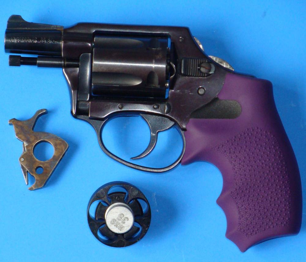 CHARTER ARMS UNDERCOVER .38SPL W/EXTRAS BRIDGEPORT EARLY MAKE-img-1