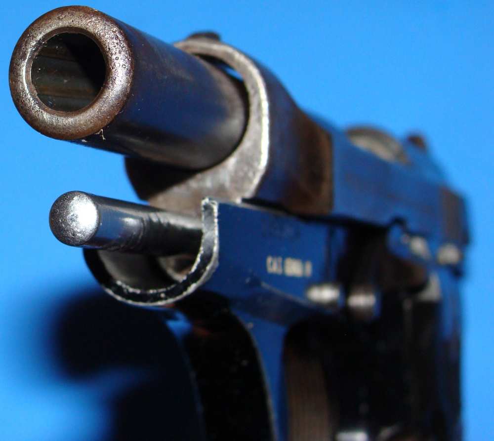BERETTA MODEL 81 SEMI AUTO PISTOL .32ACP W/MAGS-img-16