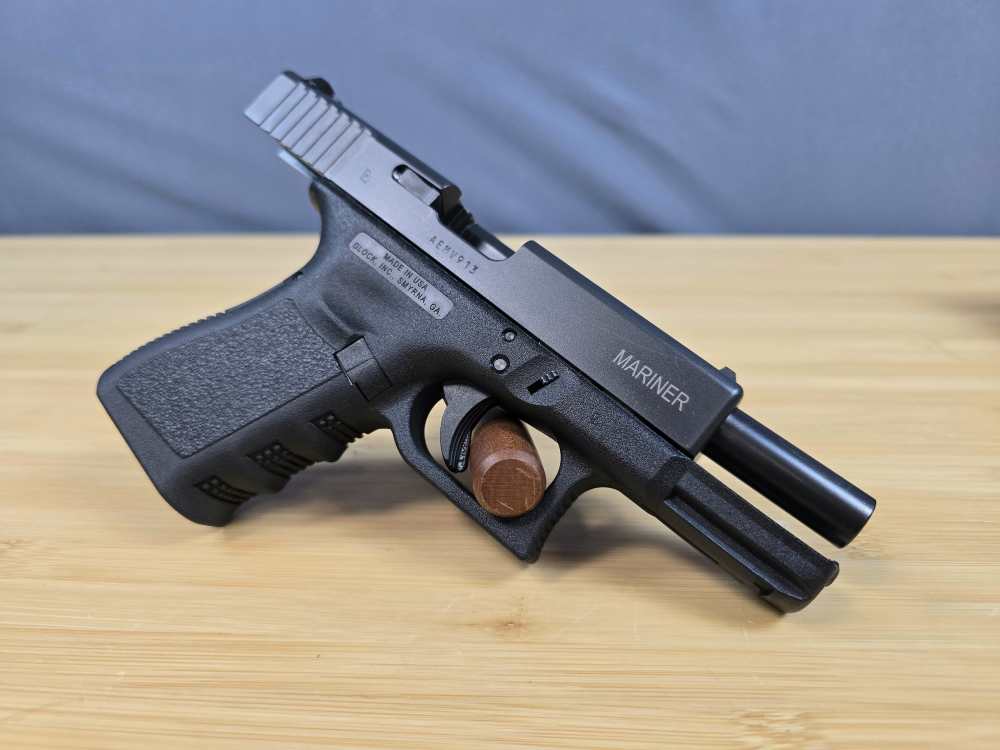 Glock 19 Gen3 Mariner Green Label Contract Overrun 3 Mags-img-3