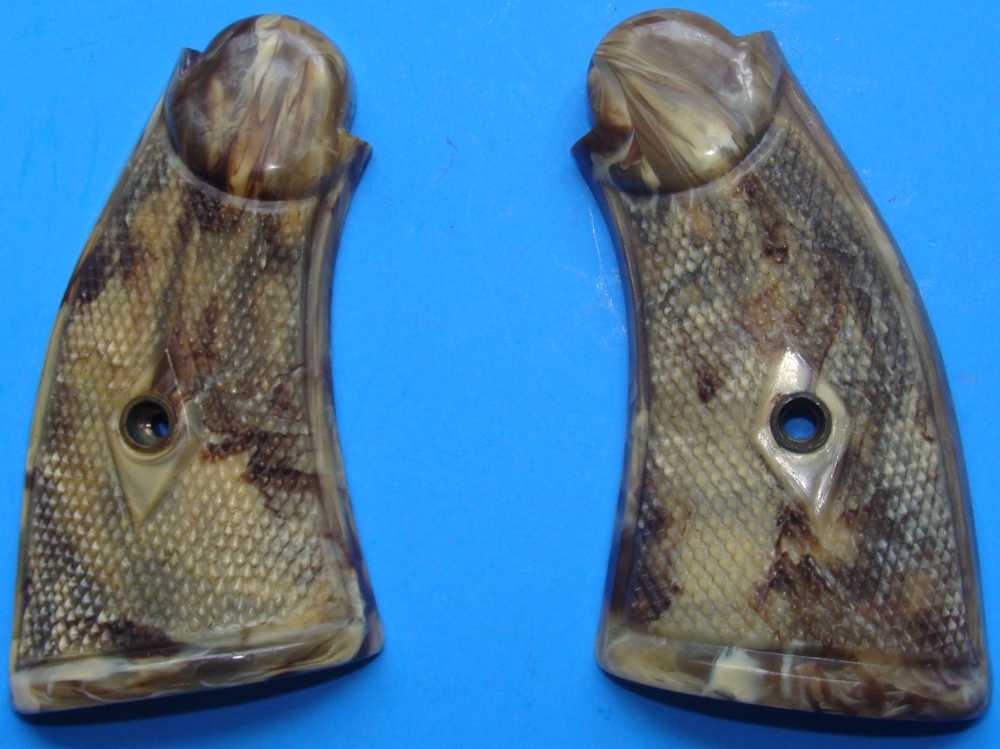 S&W SMITH & WESSON K FRAME SQUARE BUTT FRANZITE PLASTIC GRIPS-img-0