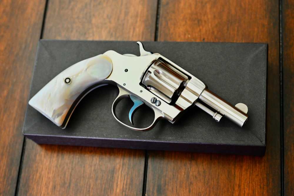 1903 Colt New Police .32 Colt 2.5" Nickel Pearl Stocks Collector-Grade!-img-2