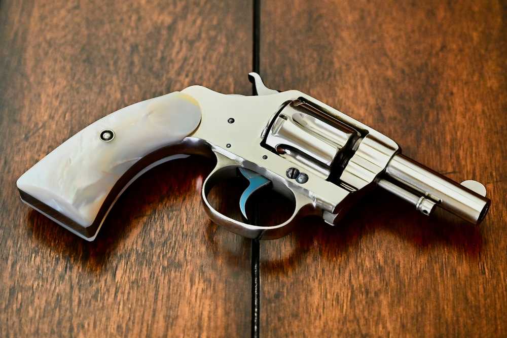 1903 Colt New Police .32 Colt 2.5" Nickel Pearl Stocks Collector-Grade!-img-4