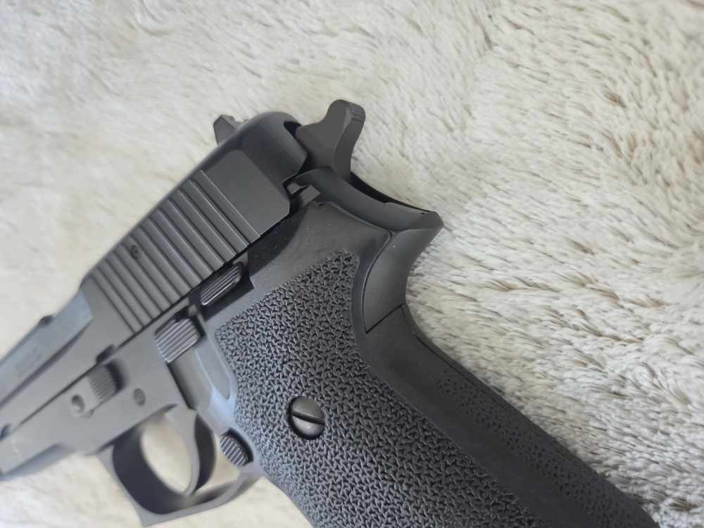 SIG Sauer P220 Pistol .45 ACP German-Marked Slide -img-15
