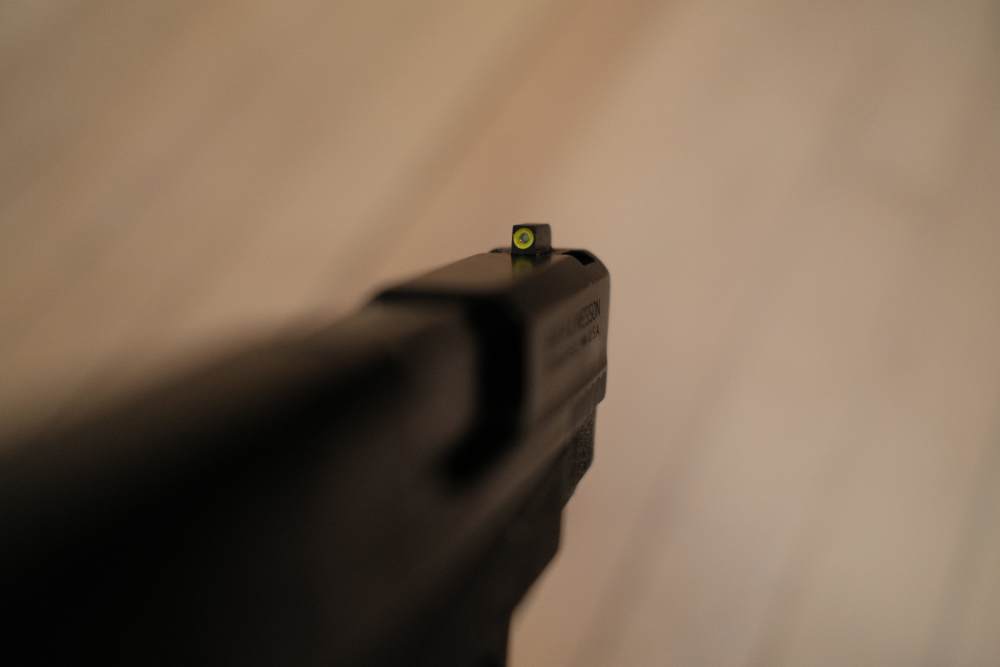 S&W M&P9 Shield Plus NTS + Night Fision Sights + 4 Magazines-img-4