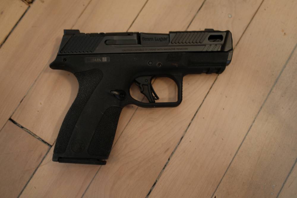 Smith & Wesson Shield X Carry Comp - Like New-img-2