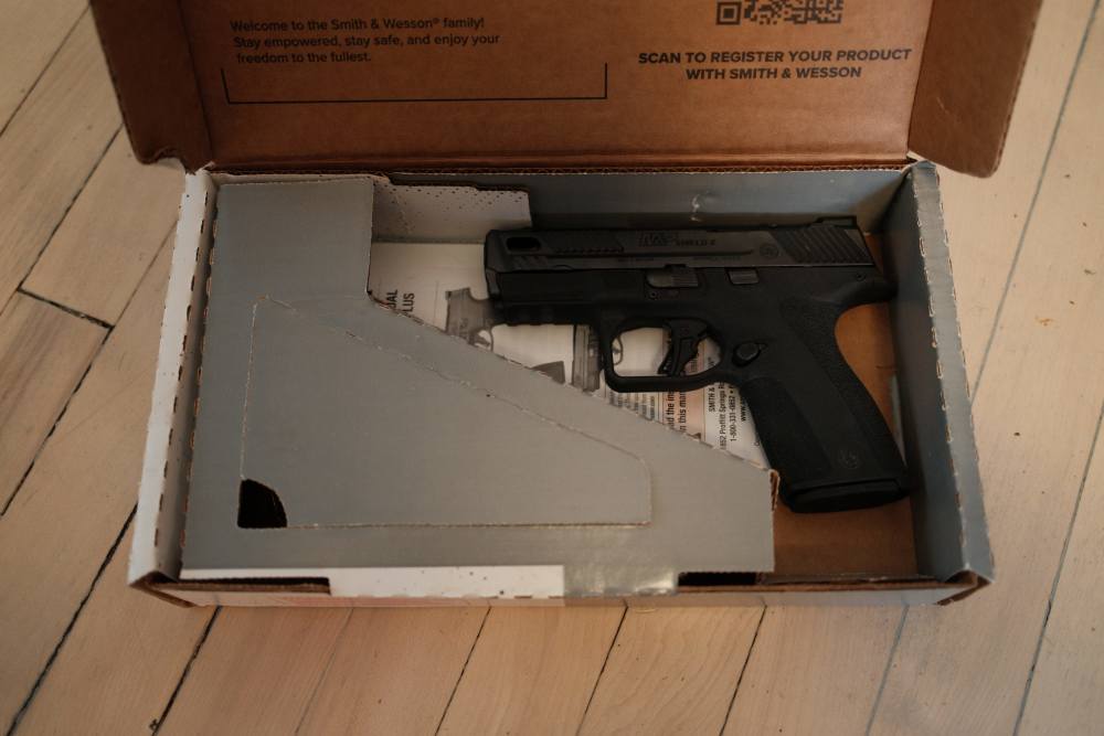 Smith & Wesson Shield X Carry Comp - Like New-img-0