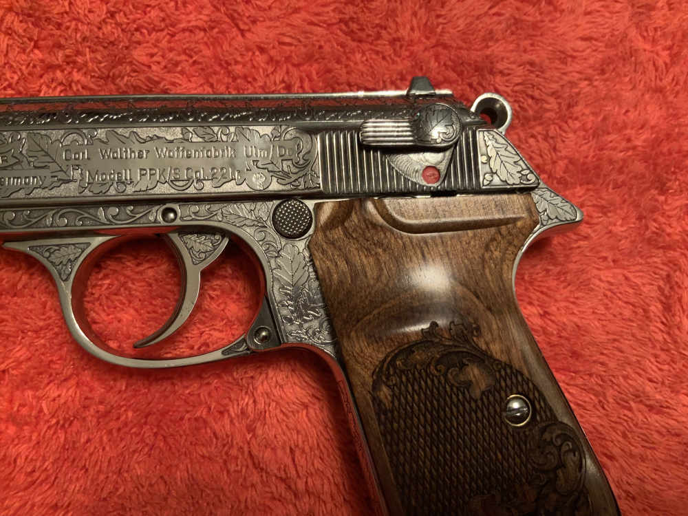 Walther PPKs .22 *MINT* Engraved 1969  Original Box, Manual, Test Target -img-8