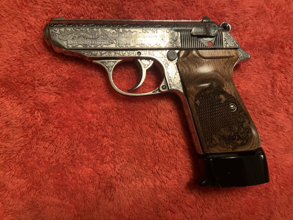Walther PPKs .22 *MINT* Engraved 1969  Original Box, Manual, Test Target -img-9