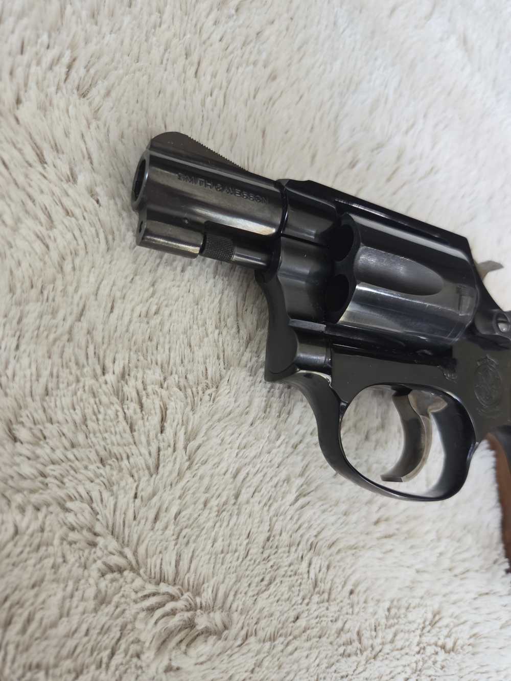 S&W Model 37 Airweight No Dash .38 Spl 2" Matching Box Near Mint-img-3