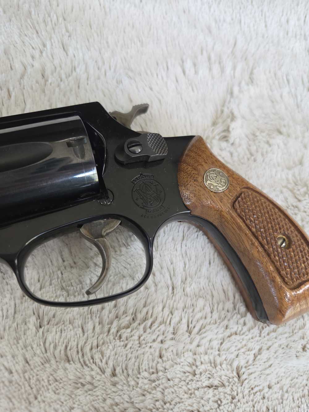 S&W Model 37 Airweight No Dash .38 Spl 2" Matching Box Near Mint-img-4