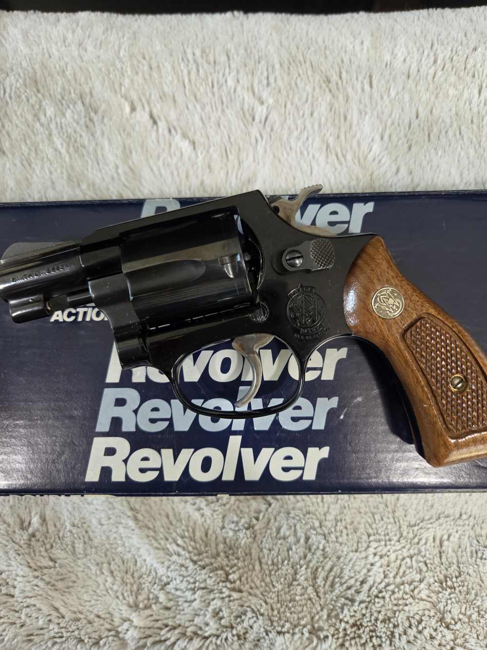 S&W Model 37 Airweight No Dash .38 Spl 2" Matching Box Near Mint-img-0