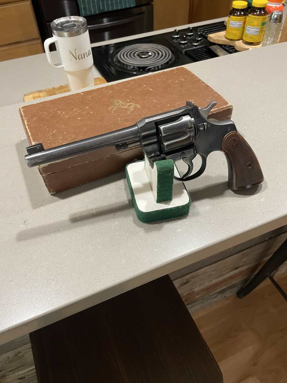 Colt Officier’s Model Target .22 LR 6” W/orig Box 1948-img-1
