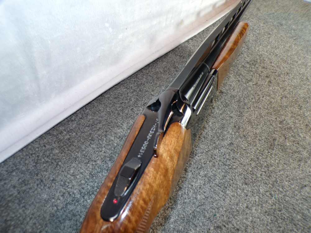 CZ All American Trap 12 GA 32" Vent Rib Ported 5 Chokes W/ Case Mint! -img-9